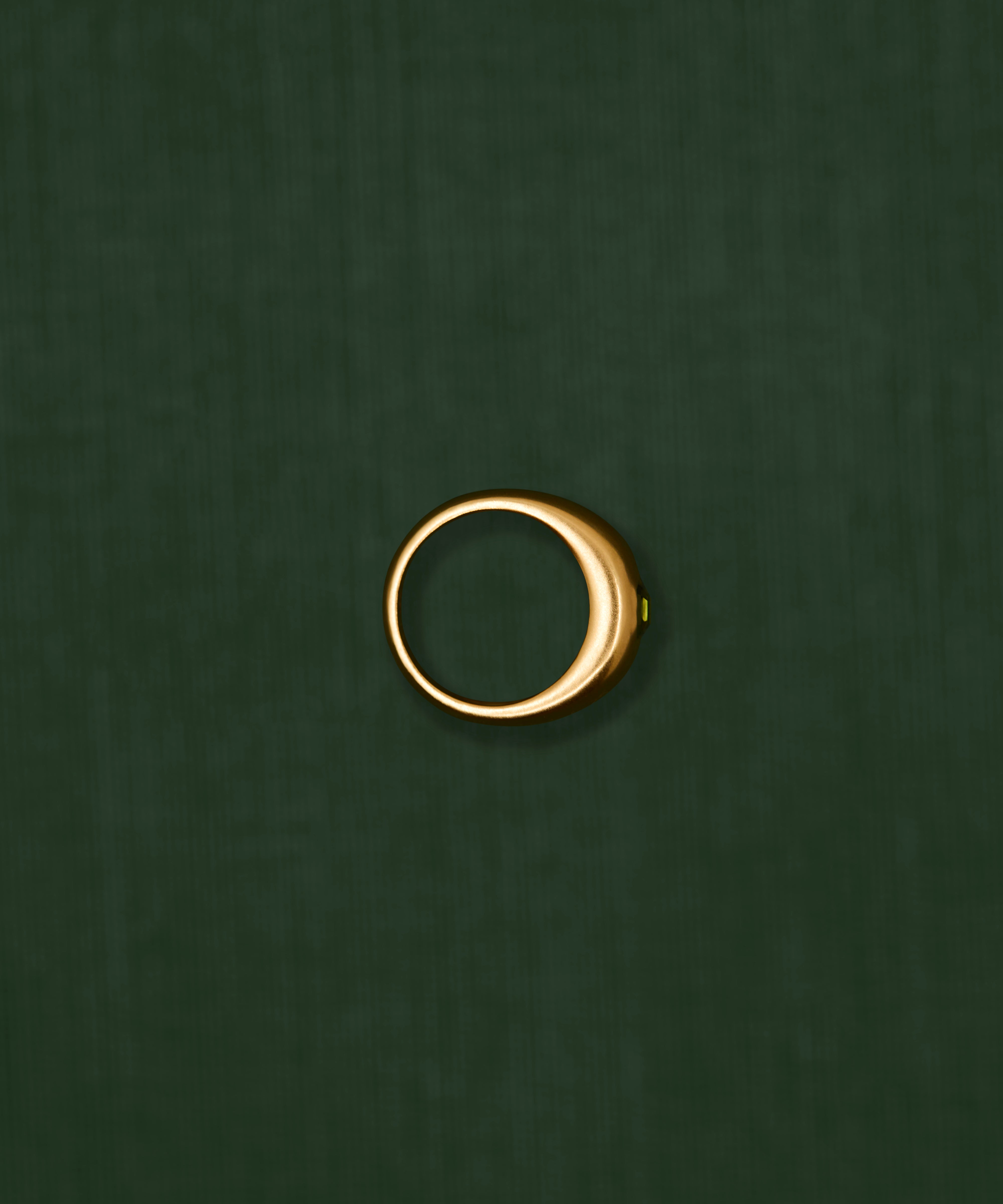 18K gold Eden ring side view— Green sapphire unheated  — handcrafted gold ring — artisan jewelry Sri Lanka inspired — Sun Rae