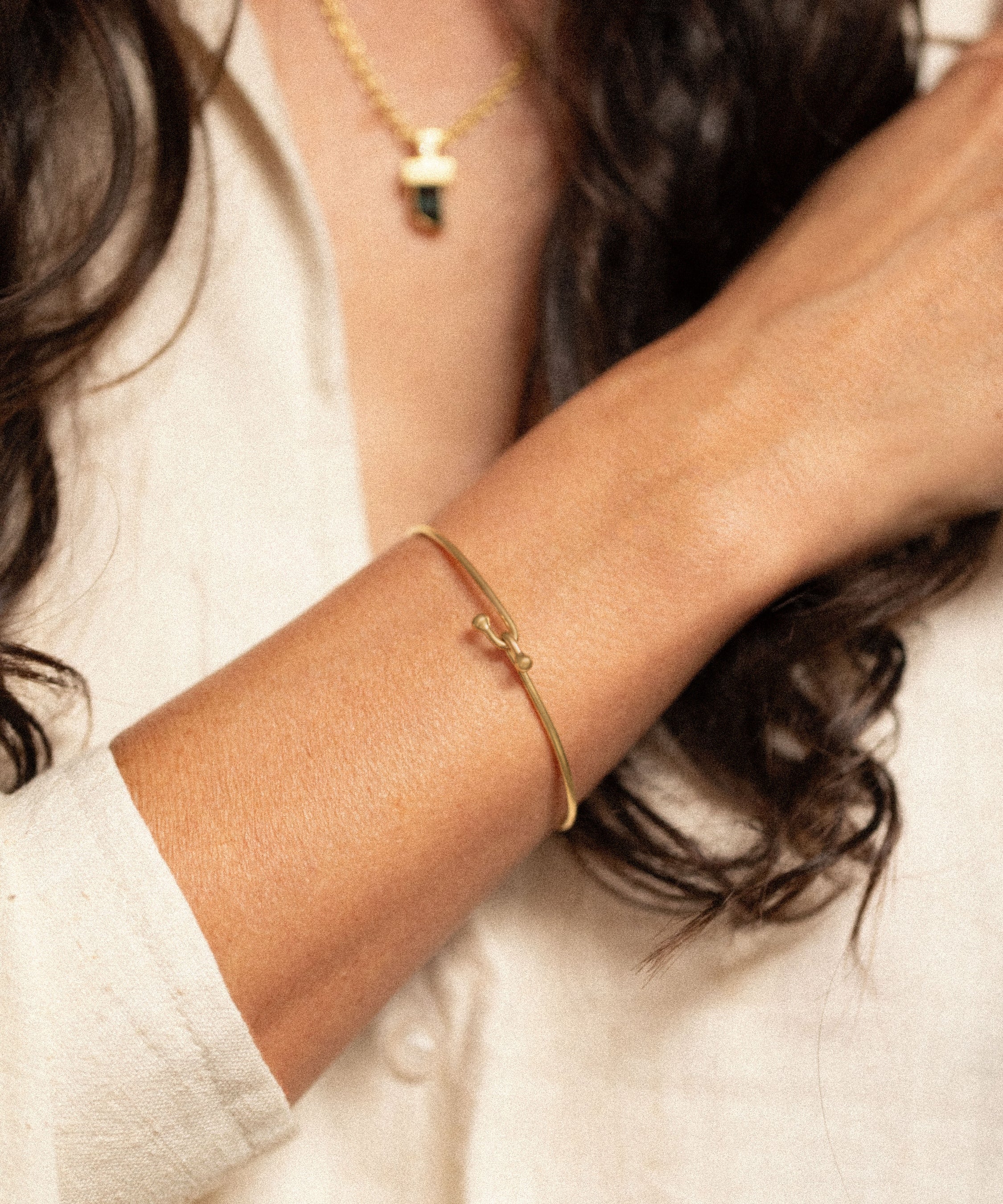 18K gold infinity bangle — handcrafted gold bracelet — artisan jewelry Sri Lanka inspired — Sun Rae