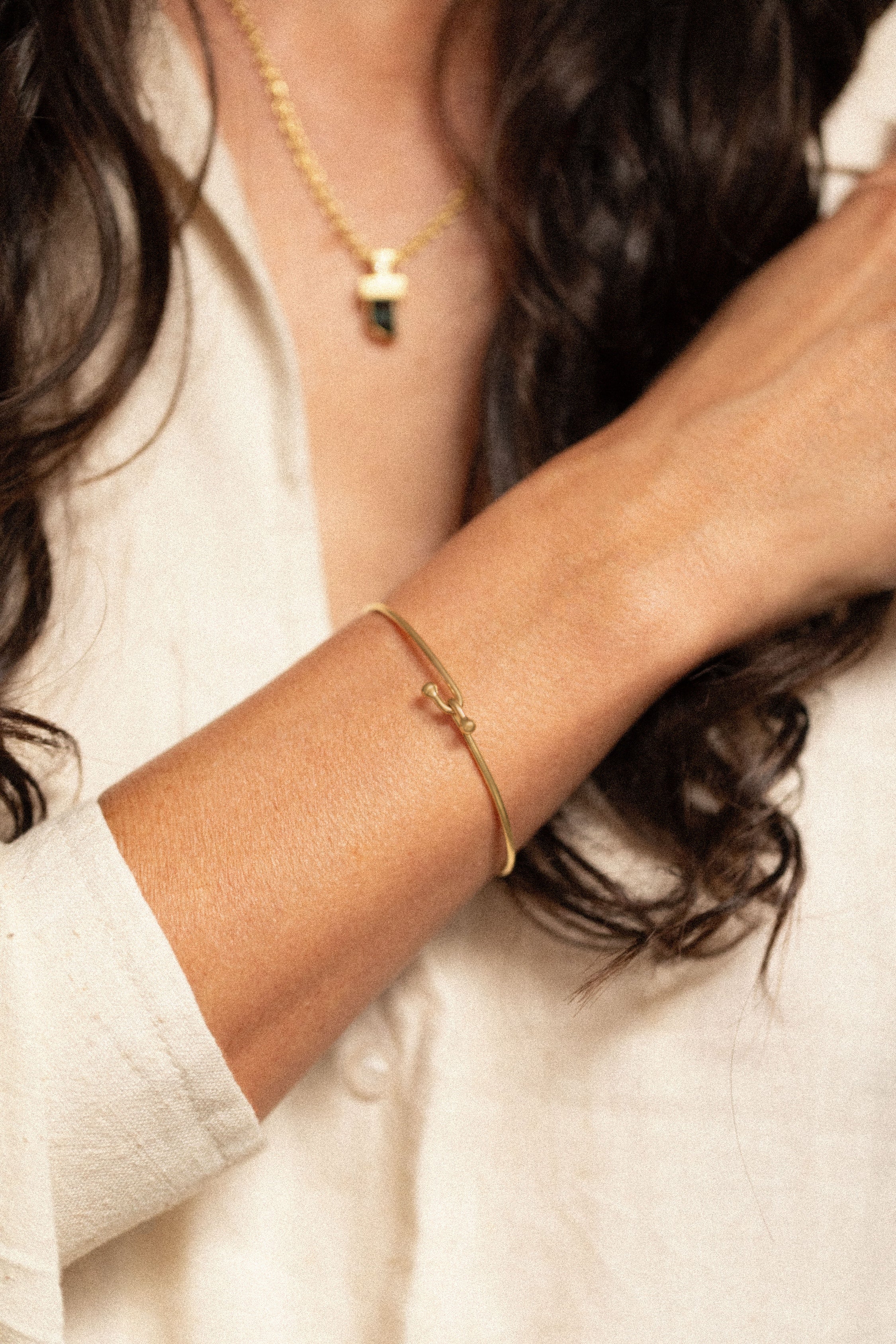 18K gold infinity bangle — handcrafted gold bracelet — artisan jewelry Sri Lanka inspired — Sun Rae