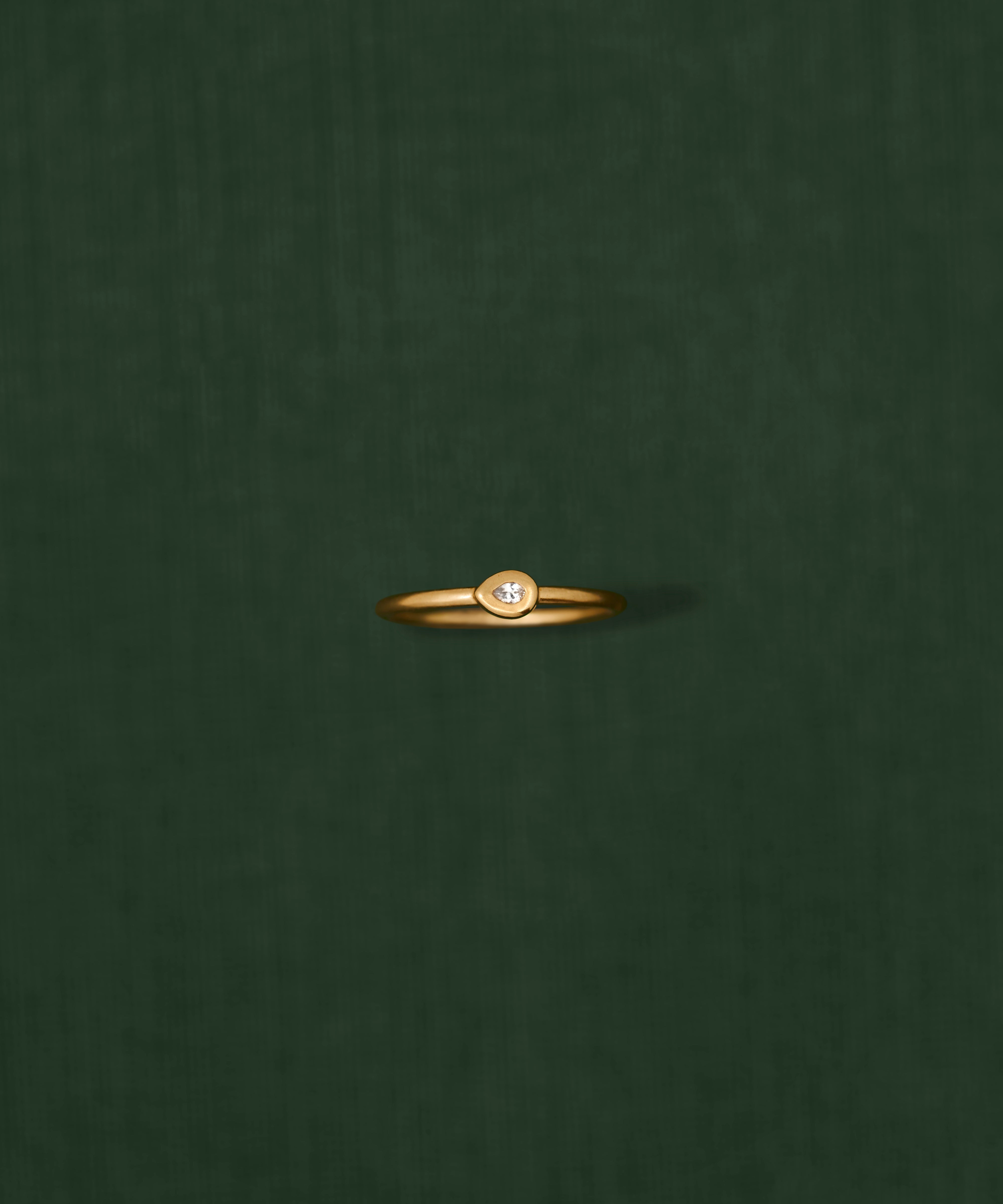 18K gold ring with white sapphire — handcrafted ring Sri Lanka inspired — Sun Rae